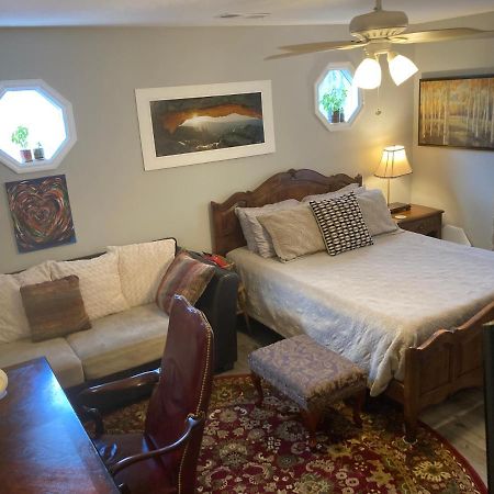 Secluded 3 Bed 2 Bath Condo In Athens Close To Five-Points Экстерьер фото